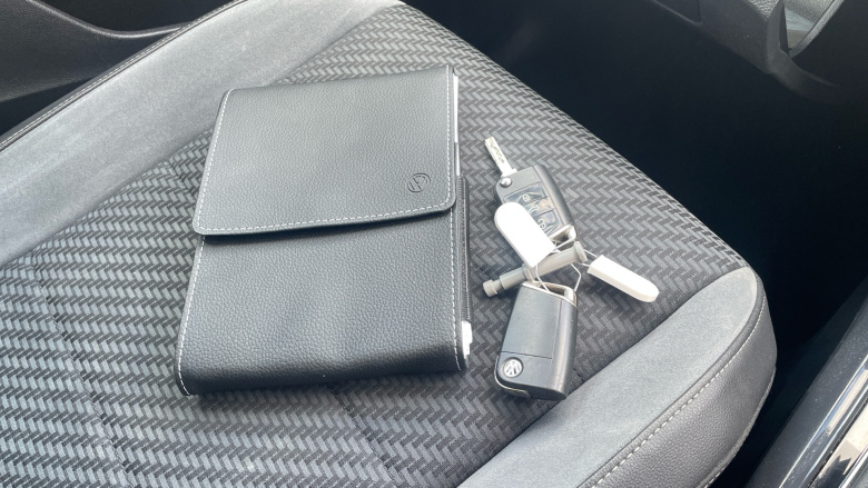 Volkswagen T-Roc 1.6 TDI R-Line 5dr Diesel Hatchback